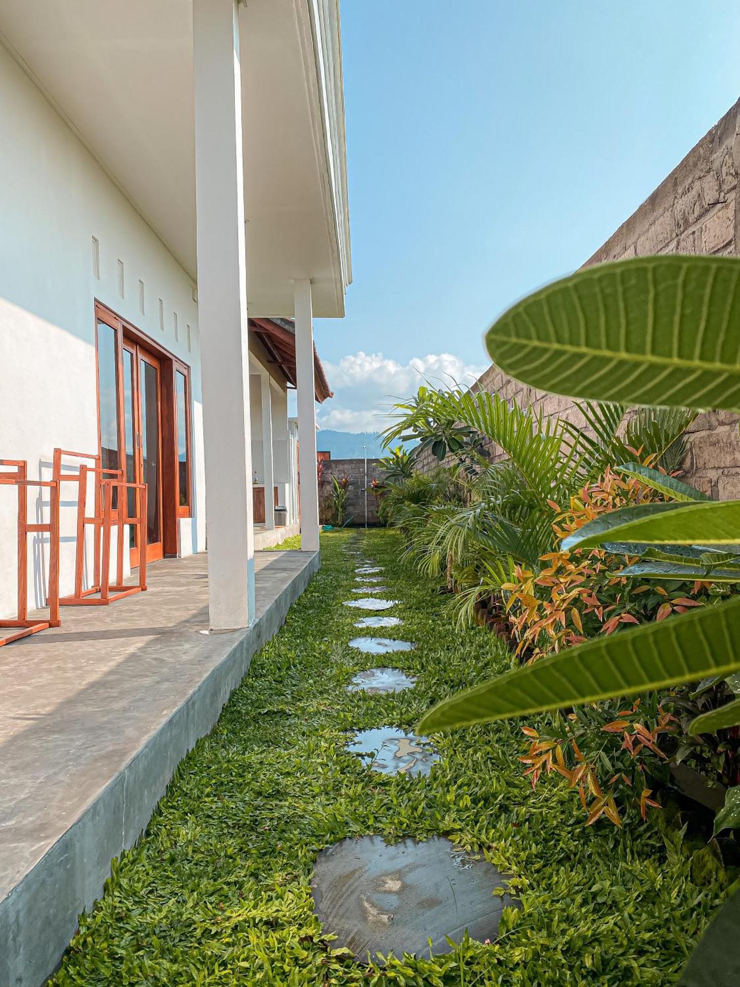 Turtle House Surf & Stay Airsatang Luaran gambar
